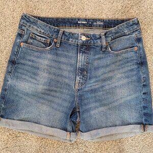 Old Navy O.G. High-rise rise Straight Jean Shorts 14, In good Condition.